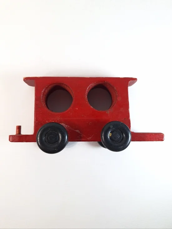 Vintage Red Wooden Toy Train Cars Set of 2 Pull-Along Locomotive & Flatbed Wagon - Picture 5 of 12